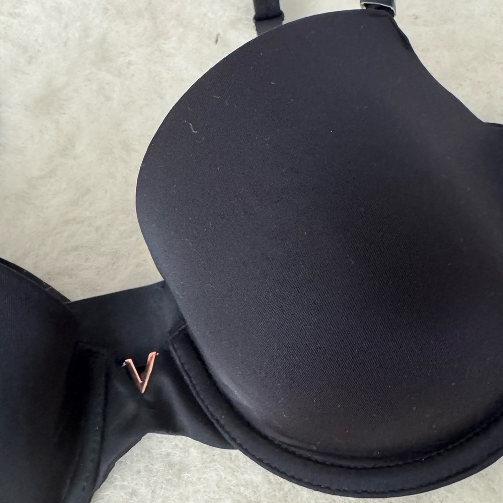 Victoria’s Secret Lined Demi Underwire Bra 32D Black Smooth - Picture 6 of 9